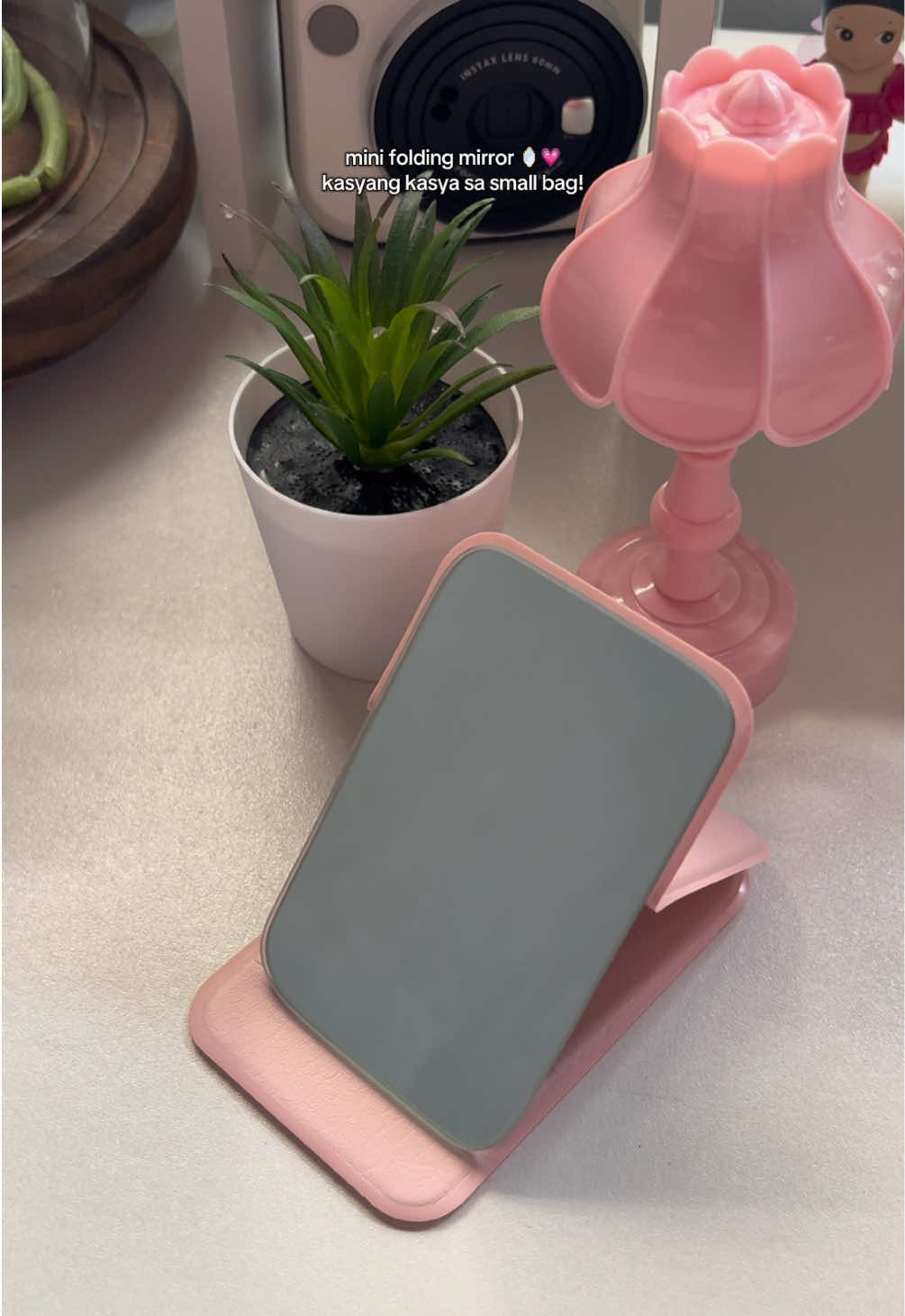 Perfect tong mini folding mirror pag nag trravel! 💗#compactmirror #smallmirror #mirror #travel #fyp 
