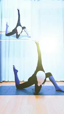 Trend tạo dáng này đang HOT các Chị em tập Yoga đã thử chưa ?#yogalove #yogapose #taodangyoga #yoga 