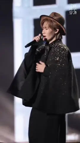 sân khấu solo ngày hôm qua thật may là k bị vấn đề về mic hay tai nghe!! #truongchannguyen #zhangzhenyuan #张真源 