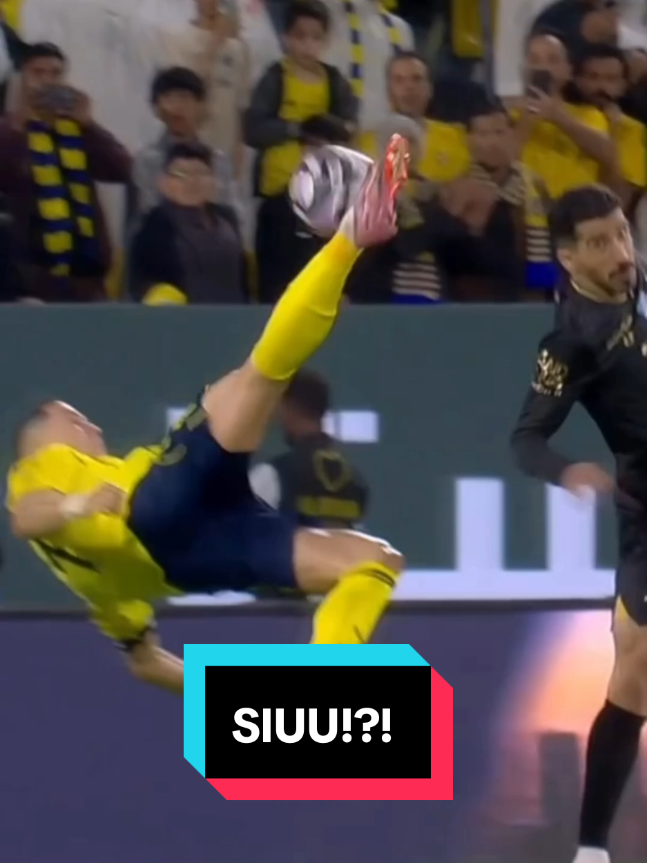 Siuuu!! Siêu phẩm đến từ Ronaldo #ronaldo #cristianoronaldo #CR7 #football #xuhuongtiktok 