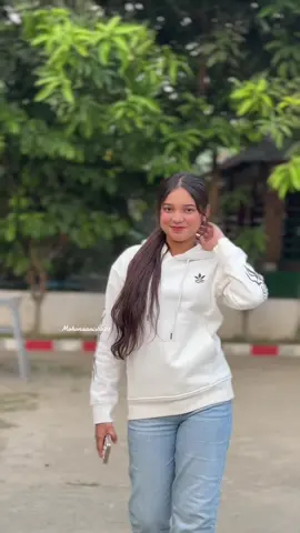 Hoodie @Qylo 😘❤️ #mohonaarisha #foryou #slowmotion #CapCut 