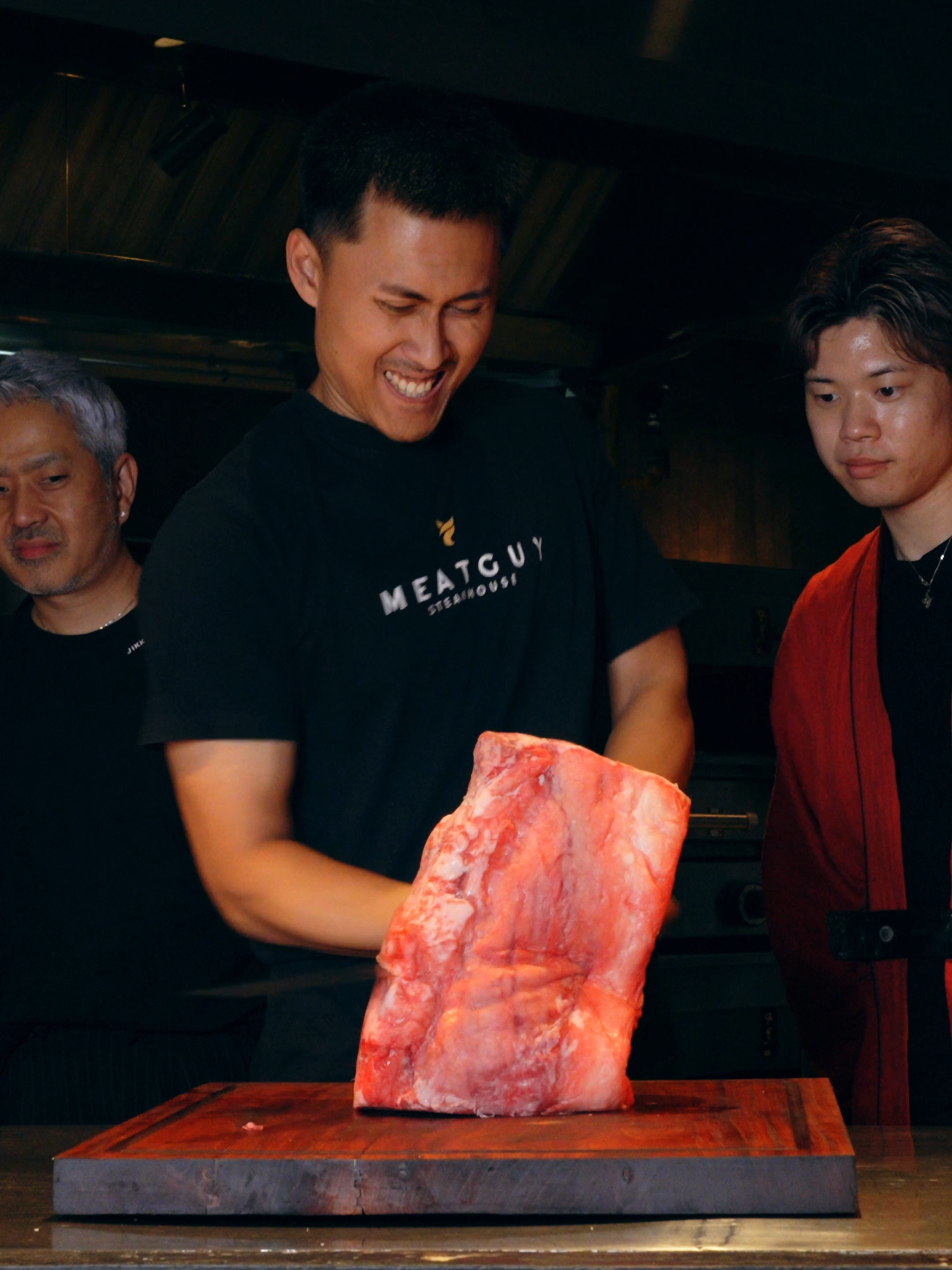 Cut the Wagyu beef with the sharp knife🔪✨ @dimsthemeatguy @jikkoshacho #knife #sharpening #sharpener #asmr