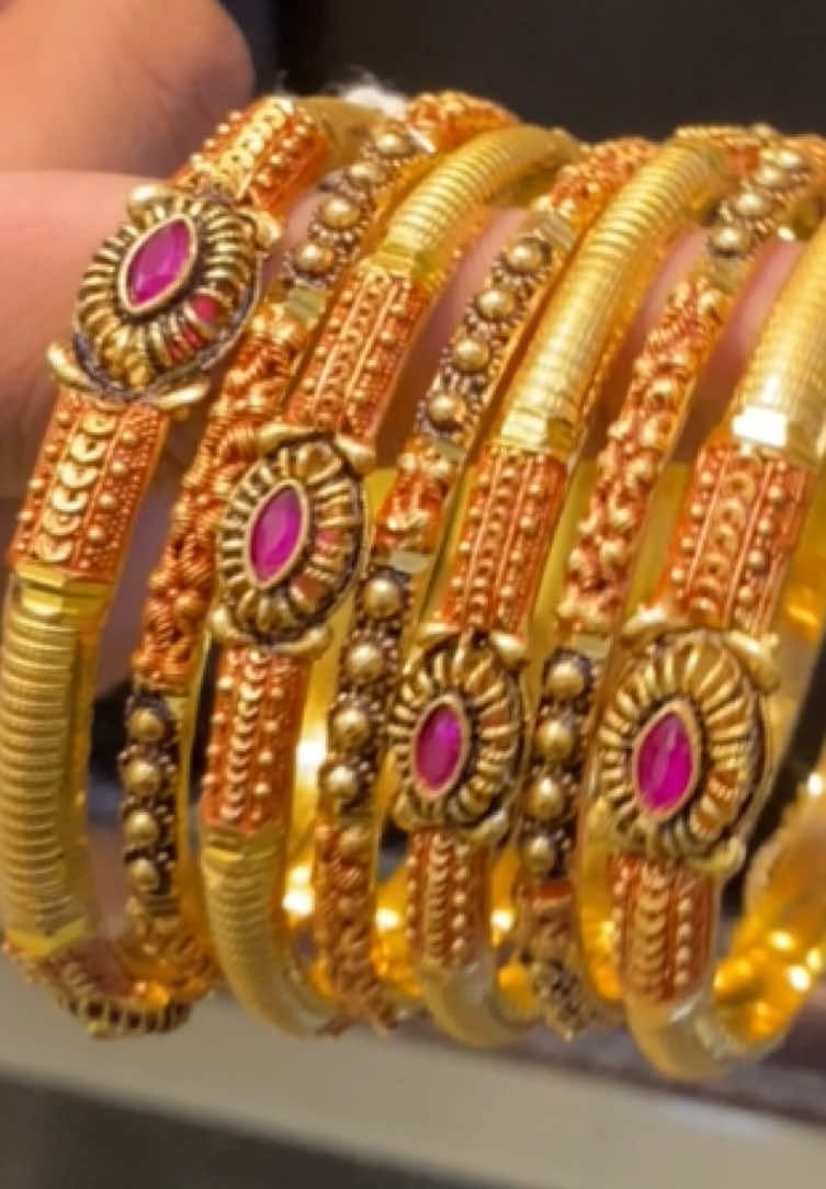 7 piece article  whatsapp 03175217307  #tiktok #girls #bangles #goldplated #foryou #trend #viral #wedding #pakistan #uk