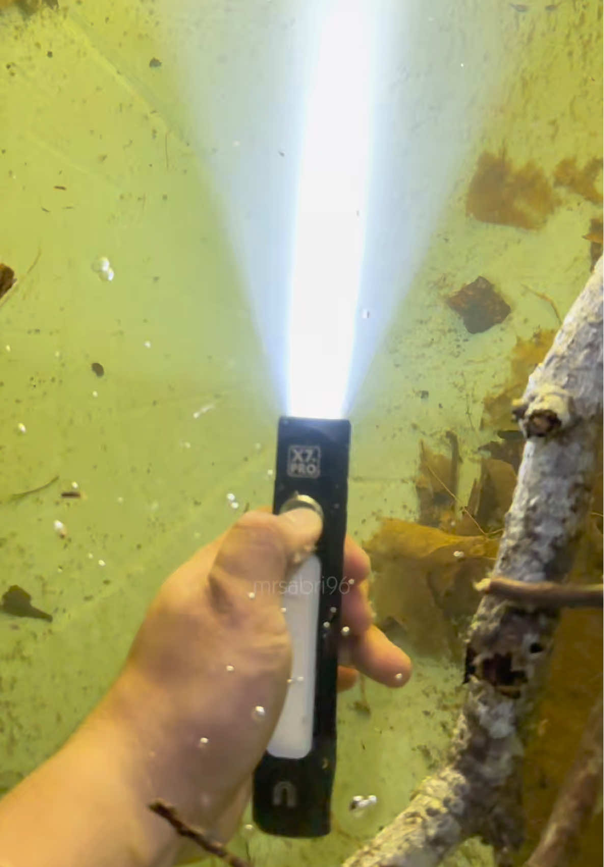 PROMOSI sekarang harga tk sampai rm80 #lampusuluh #lampuled #flashlight #taktikal #camping 