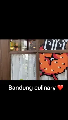 Bandung highlights :  Kopi makmur jaya roastery  Bagelicious  Seruni ayam goreng Tjap ayam goreng Mie encek  Mie rica kejaksaan  Martabak andir  Batagor kingsley  Bolen goela semut  Til next time Bandung ❤️ #bandung#bandunghits#bandunginfo#bandungkuliner#