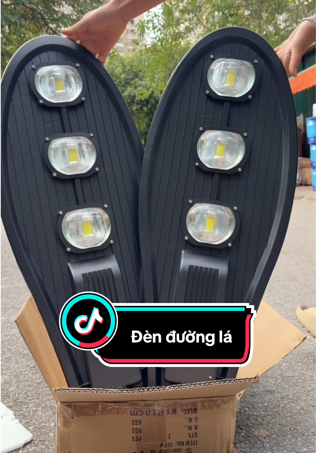 Đèn đường lá chiếu sáng - cao áp 🌱#denla #denled #xuhuong2025 #DenLEDGiaTot #khosidenled  