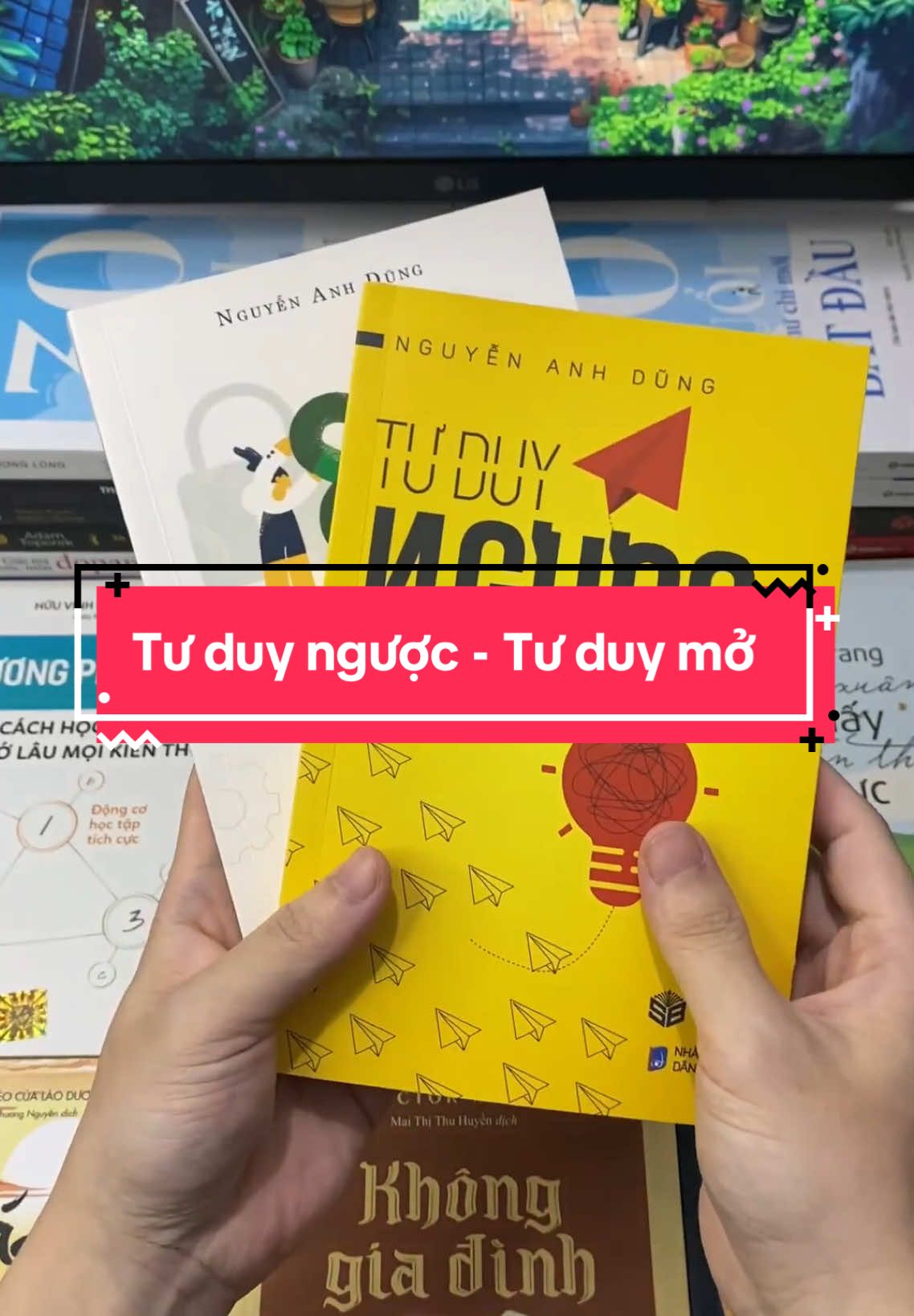 Sự bế tắc lớn nhất không nằm ở hoàn cảnh mà nằm trong đầu bạn. Cách bạn nghĩ về vấn đề chính là vấn đề. Combo 2 cuốn sách ‘Tư duy ngược, tư duy mở’ sẽ giúp bạn nhận ra: đôi khi ta không cần thêm kiến thức, chỉ cần gỡ bỏ những giới hạn vô hình đã ăn sâu vào tư duy từ khi còn nhỏ. #1day1bookk #moingaymottrangsach #BookTok #sachhay #trichdanhay 