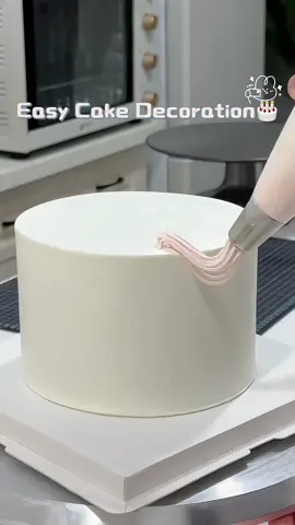 Simple Cake Decoration Tutorial,beginner friendly #cakedecorating  #pipingtips  #pipingvideo  #beginnerfriendly  #easybaking 