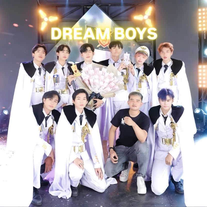 Thank you so much Dreamers 🥹🤍✨ Terima kasih sudah hadir, terima kasih sudah berjuang, dan terima kasih sudah membuat Event ini menjadi cerita yang akan kami ingat selalu. Mari terus melangkah bersama — lebih tinggi, lebih kuat, dan lebih bersinar. Dari Dream Boys untuk Dreamers semua. 🤍 @TikTok LIVE Indonesia 