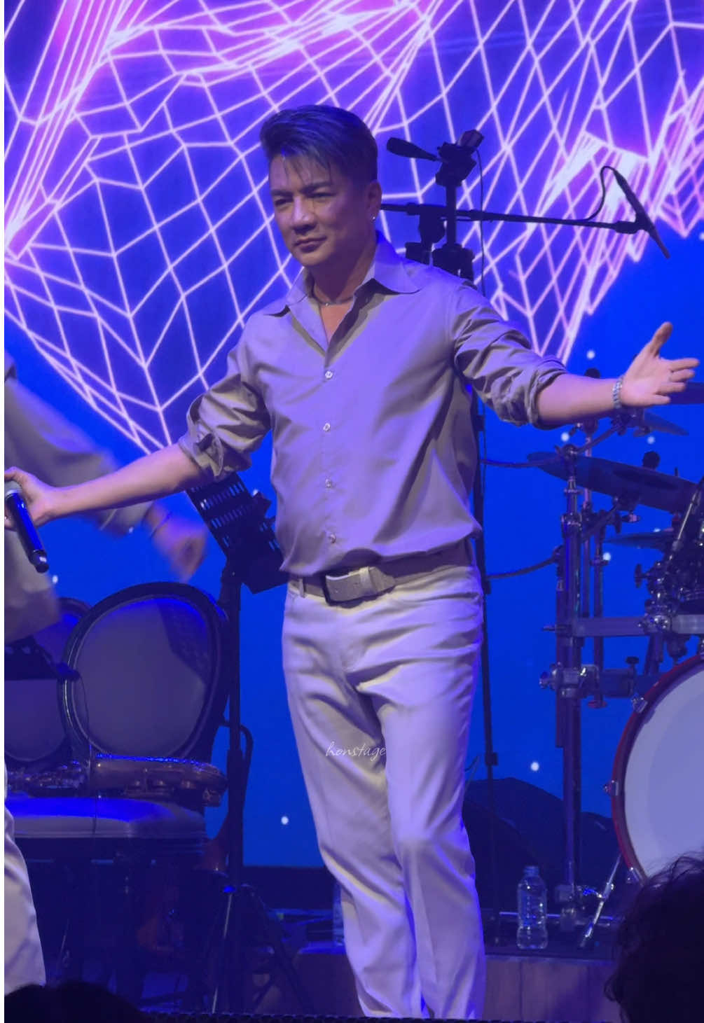 Gu của ad, ảnh bước ra 1 cái đổ đứ đừ 🤭 đẹp & dễ thương, rất rung động =))  #DamVinhHung #xh #fyp  #xuhuong #foryou 