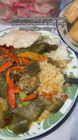 gak milu  trend sempar2 an sek soale wingi wes kakean dulur anyar 🙏