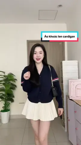 Em này đang có deal mở bán mua lẹ mấy bà ưiii #phanh_m58 #aokhoaclencardigan #aolendetkim 