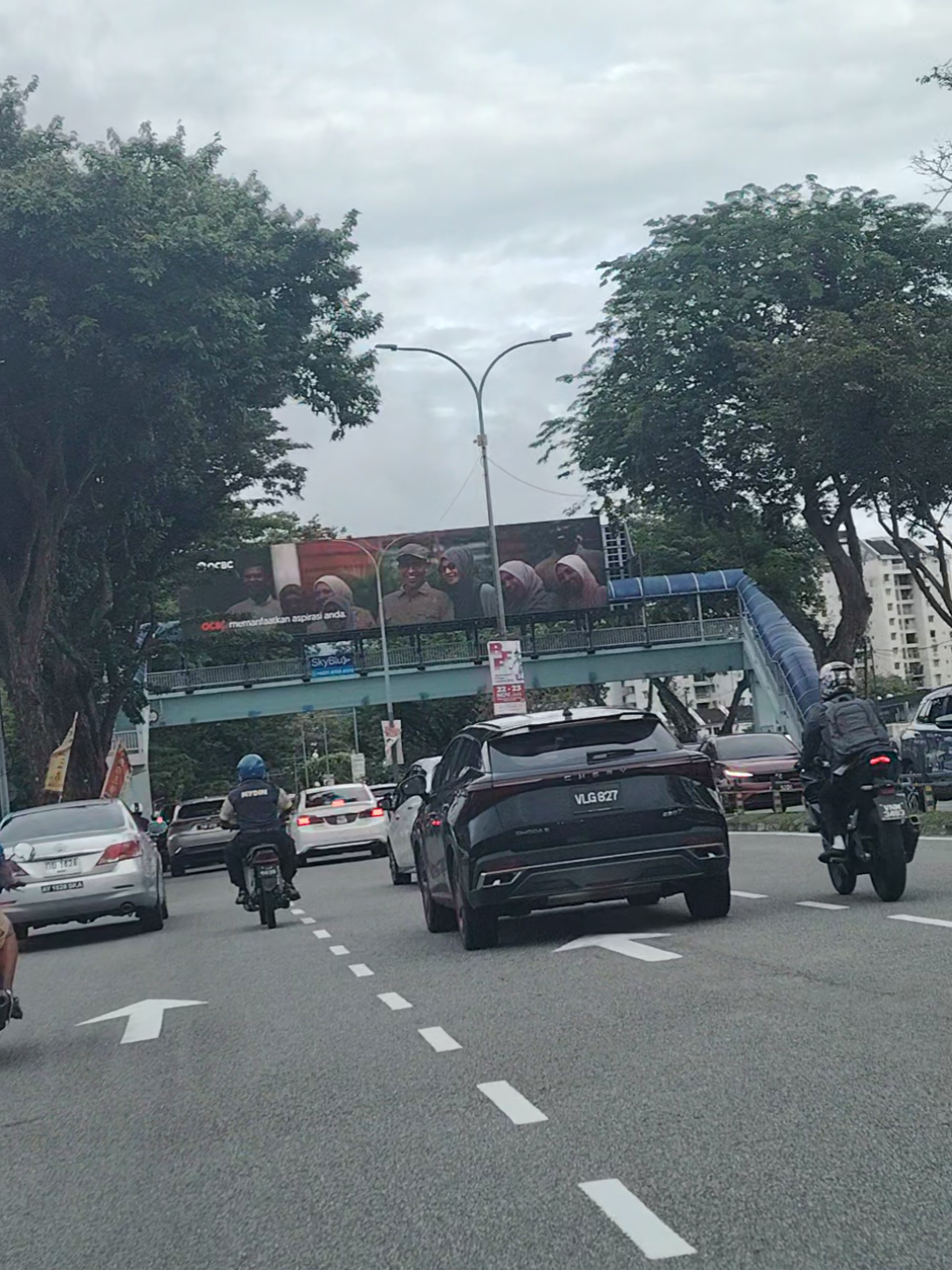 Thalapathy's fever has begun🎉🥳 @vfosquad  #thalapathy #jananayagan #vijay #fyp #thalapathykatcheri 