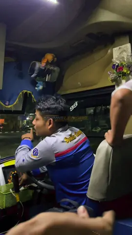 Siapakah dia? 😁 #busjawatimuran #sugengrahayu #sumberselamat #sumbergroup #sumberkencono @Meteran Gank @ASHBORN♦ @ianno. @Avolution` @Frz @5nol5.vacation @U C O K @Prastya🐬🐬 