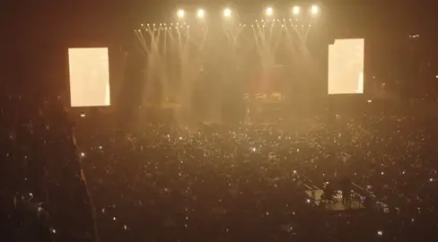 Para still dey body as always 🌝🌝🌝  Olamide Live in London at the OVO Arena Wembley 🇬🇧 #viral #viralvideo #trending #tiktok @Olamidé 