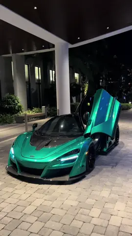 NEW WRAP REVEAL we are so back #cars #mclaren #mclaren720s #carsoftiktok 