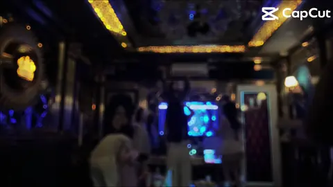 Khi chị e bọn tôi đi hát Karaoke 🤣 hát thì ít nhảy thì nhiều 🤣🤣 #daklak #dancechallenge #xuhuong #vinahouse #ilovetiktok 