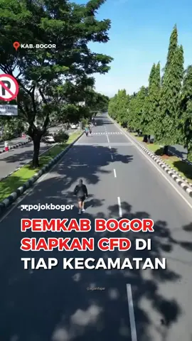 Pemkab Bogor tengah menyiapkan rencana memperluas Car Free Day (CFD) hingga tingkat kecamatan. Bupati Bogor, Rudy Susmanto, menyebut perluasan ini penting agar masyarakat di berbagai wilayah bisa menikmati ruang olahraga bersama setiap Minggu pagi tanpa kendaraan. Beberapa kecamatan akan menjadi lokasi uji coba awal sambil melihat kesiapan infrastruktur dan antusiasme warga. Pemerintah juga segera mengundang para camat untuk menentukan titik paling ideal sebagai jalur CFD. Harapannya, akhir pekan warga Bogor makin sehat, tertib, dan menyenangkan. source video: aganfajar/tiktok #pojokbogor #cfdcibinong #beritabogor 