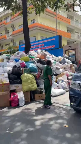 Thương yêu quấ đồng bào ơi ngay lúc này tại mặt trận Tổ quốc TPHCM #huongvemientrung #mattrantoquoc #thiennguyen 