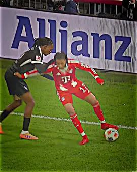 ياخي هاذ الاعب مشكلة  .   .   .   .   .   !  #الشعب_الصيني_ماله_حل😂😂 #الخليج_العربي_اردن_عمان_مصر_تونس_المغرب #ماكو_تفاعل😒💔_لعد_متابعين_بس_بالاسم #كره_القدم_قصه_عشق_لاينتهي🤩 #منشوراتي_للعقول_الراقية_فقط 