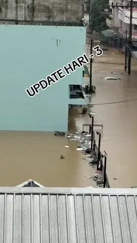 hari pertama sampai tayar hari kedua total surut kari ketiga total tenggelam 🤣🤣🤣🤣 #banjirhatyai2025 #banjirhatyai #hatyai #theregencyhotel  24-11-2025 total lost