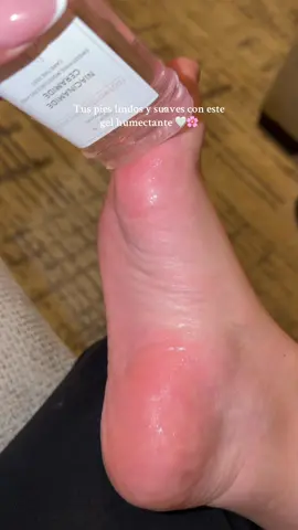 Cuida tus pies con este gel hidratante. Tus pies te lo agradecerán 🫰🏻🥰 #tiktokshopblackfriday #feet #feetcare #tiktokshopcybermonday #footcream          
