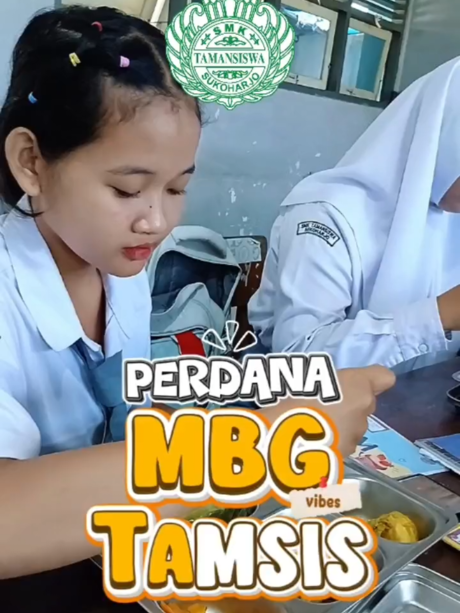 Hari ini SMK Tamansiswa memulai program MBG – Makan Bergizi Gratis! Bekerja sama dengan SPPG Bulakrejo 1, dengan pilihan makanan sehat yang sesuai standar gizi. Semoga program ini meningkatkan kualitas kesehatan dan kesiapan belajar peserta didik. 🌱📚 #makanbergizigratis#SMKTamansiswaSukoharjo#sppgbulakrejo1#smkbisasmkhebat#fypreels