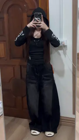 #เสื้อ #เสื้อเเขนยาว #กางเกงยีนส์ #กางเกงยีนส์ทรงบาร์เรล 