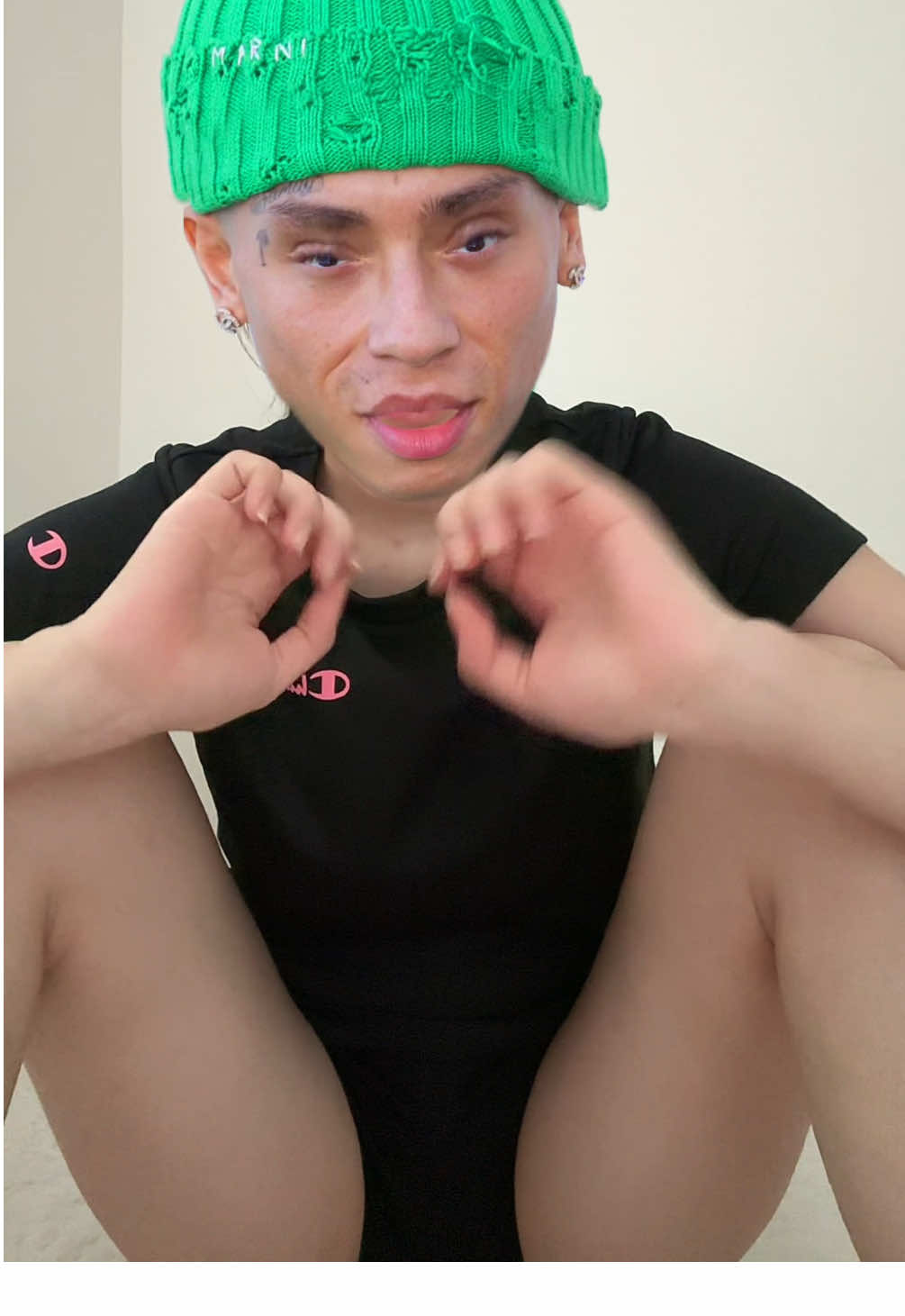 部活でよくこの座り方しちゃうんだけど先生に注意される笑 癖て治んないよー笑笑 #バレー部 #fypシ゚ 