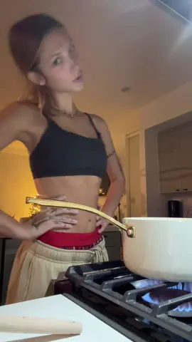 Giving Athena 1 more reason to see Sabrina on her fyp today <3 