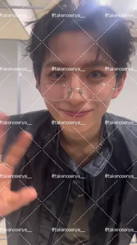 みんなからカメラ目線もらった🤳🏻♥️⭐️ #ICEx #リリイベ #お見送り会 @竹野世梛 👈🏻てんさい👶🏻💕