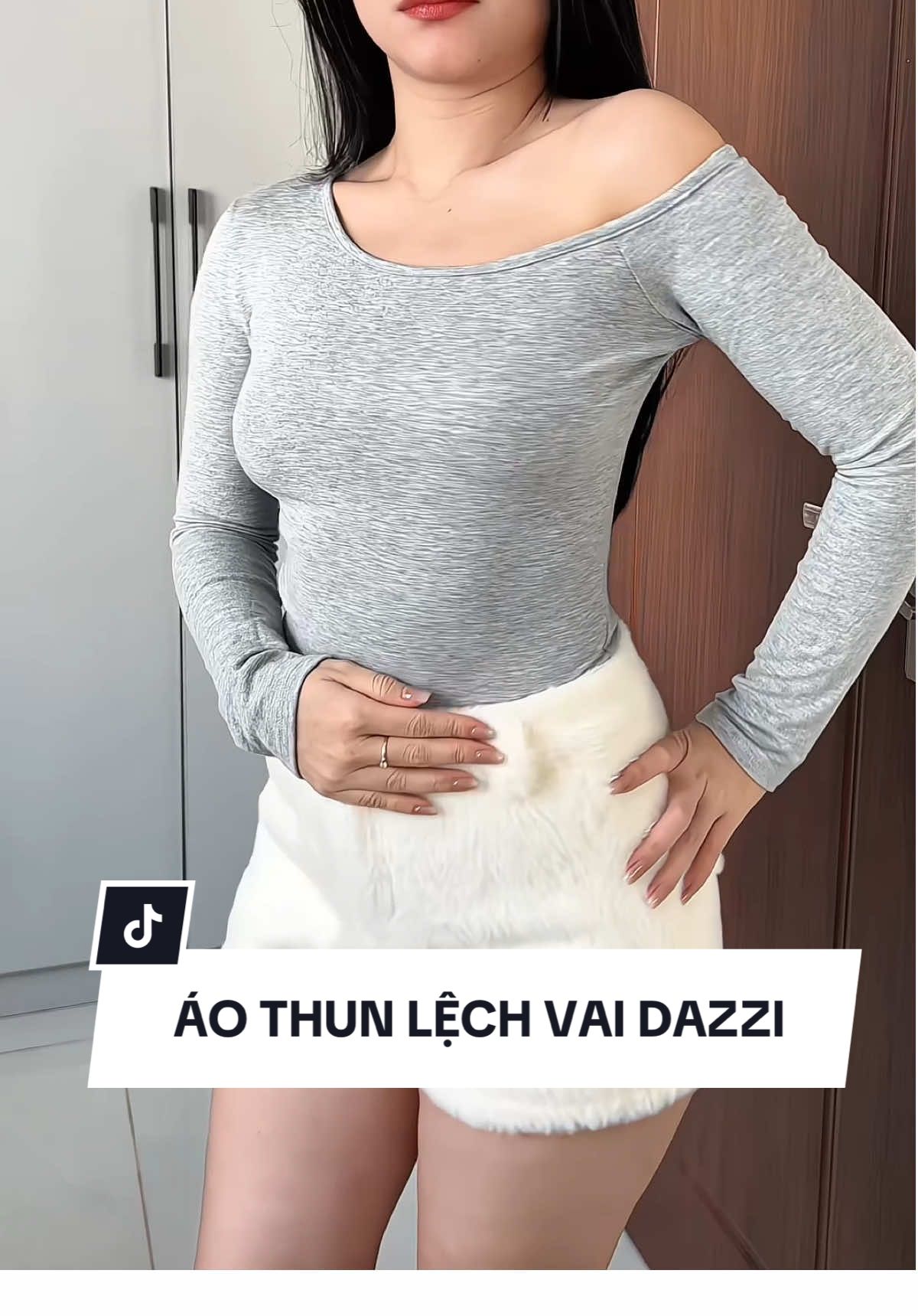 Áo lệch vai mịn đẹp lắm luôn, siêu tôn dáng mà hỏng hỉu sao flop hoàiii #dazzi #aolechvai #aotrevai #aothunkieu #aothunnu 