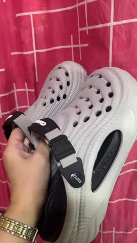 #clossclogs #clogsslippers #clogs #clogsformen #clogshoes 