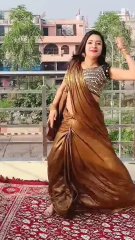 Repost 🙏❤️ #dance_with_alisha #dance #bollywood #song #mhr_iftikhar_bati 