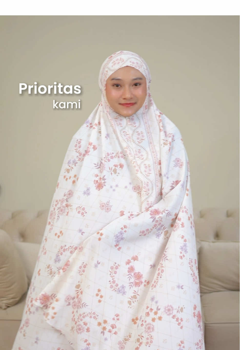 Demi kenyamanan kamu, kami rancang mukena dengan ukuran jumbo! Tapi desain, keanggunan, dan kemewahan tidak kami hilangkan supaya kamu tetap percaya diri ketika pakai mukenanya! Kamu bisa join LIVE untuk lihat detailnya ya! #khdjhlokaltoglobal #mukenakhdjh #mukenajumbo #mukenapremium 