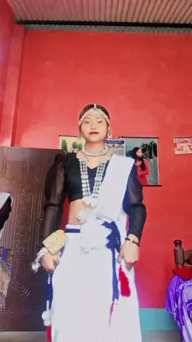 dance garnai aayenw...🤦😭#madimuser🇳🇵 #tharunigirl❤️🦋 #single #serworni_bobi💦👰🏻 