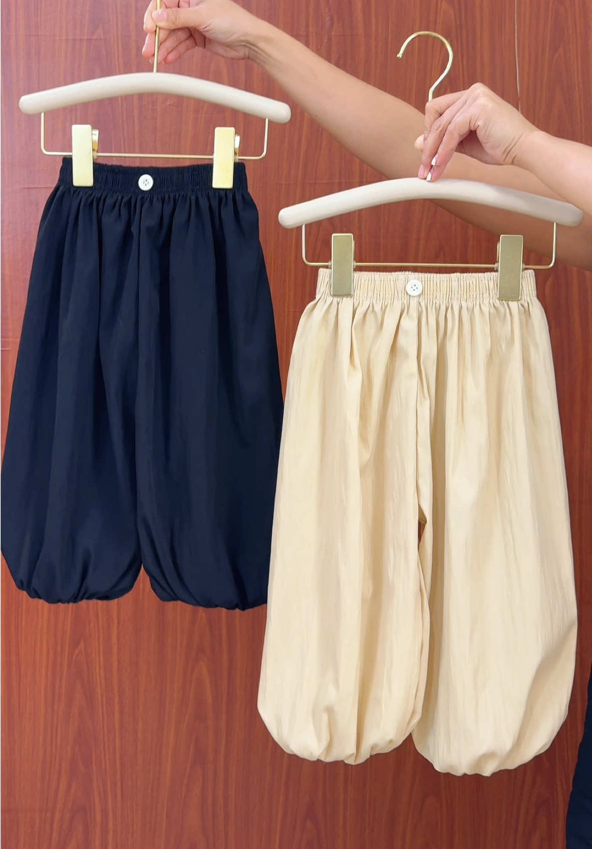 Quần gió lụa dài mềm mại dáng #quynhanhkids2 #quangiolua #quangiobetrai #quangiobegai #quanbe 