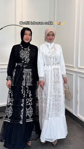 Kalian lebaran pakai outfit warna apa? Hitam/putih atau warna lain?😍✨ #fyp #gamislebaran #bajulebaran #bajuraya #dressterbaru 