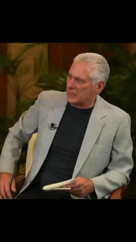 El descaro comunista.  Diciendo Díaz Canel que un solo partido politico es democracia