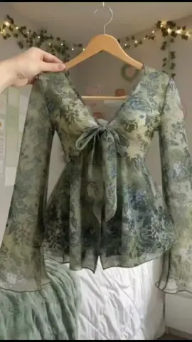Vintage Floral chiffon, long sleeve blouse for women, V neck, long sleeve top #chiffon #longsleeve #longsleevevneck #fyp #longsleevetop 
