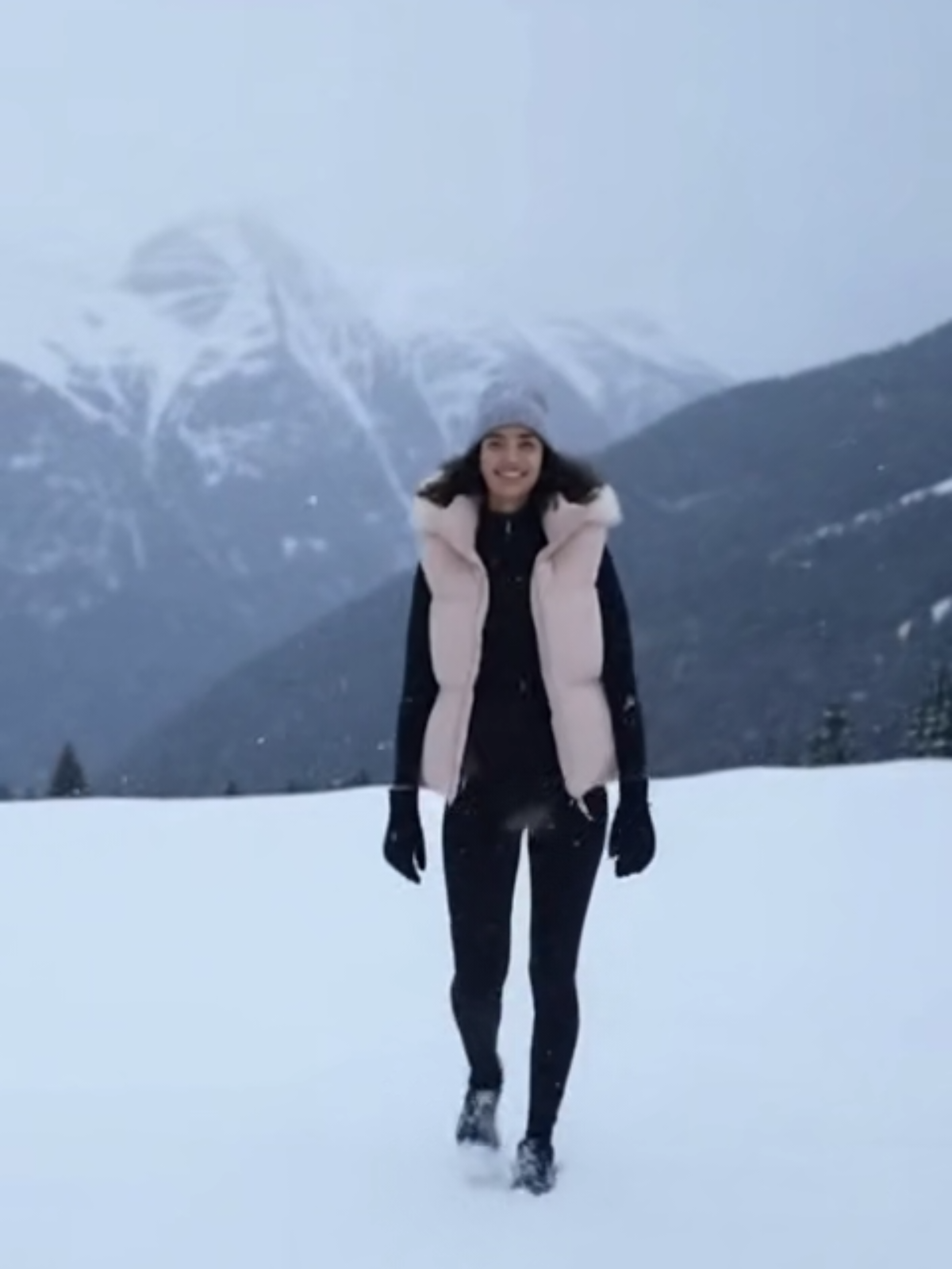 Questo completo termico a 2 pezzi è la soluzione perfetta contro il freddo ❄️🔥 Morbido, elastico, con interno in plush – ti mantiene caldo tutto il giorno. Ideale per sport, lavoro all’aperto o semplicemente per sentirti comodo in inverno. Rimani caldo. Rimani attivo. #fyp #perte #viral #tiktokitalia #trend 