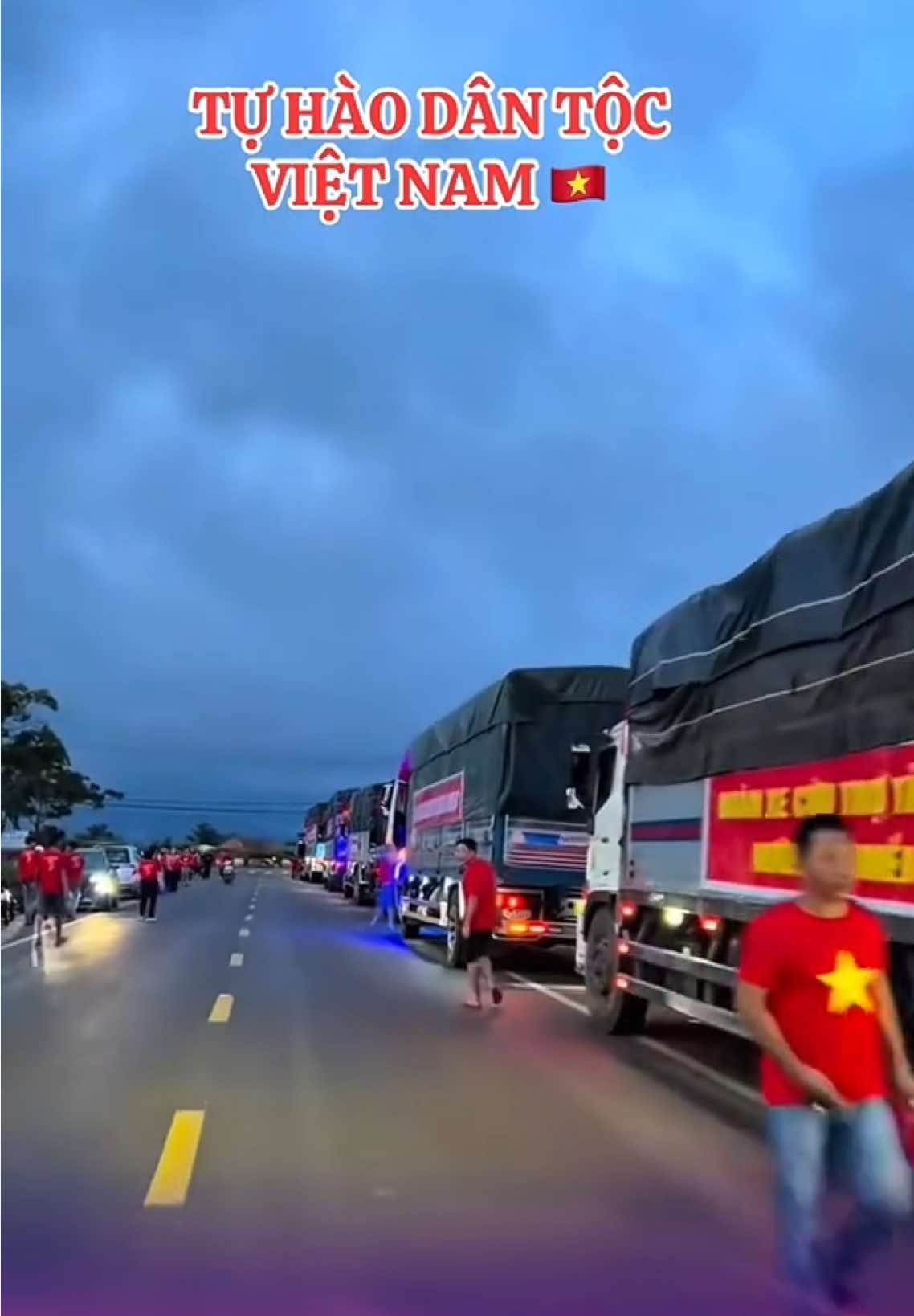 Đồng Bào 2 Miền Nam Bắc Giúp Đỡ Miền Trung #tiktoknew #baolumientrung 