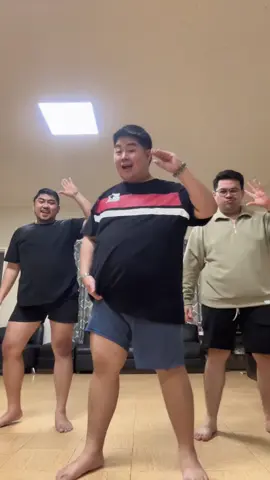 LEZZGO! @Plusjujuu on ig @jgab_21 