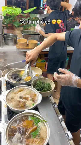 mưa lạnh ăn gì hợp lý#vuagatan #ancungtiktok #tiktokfood #hanoi #hanoifood 