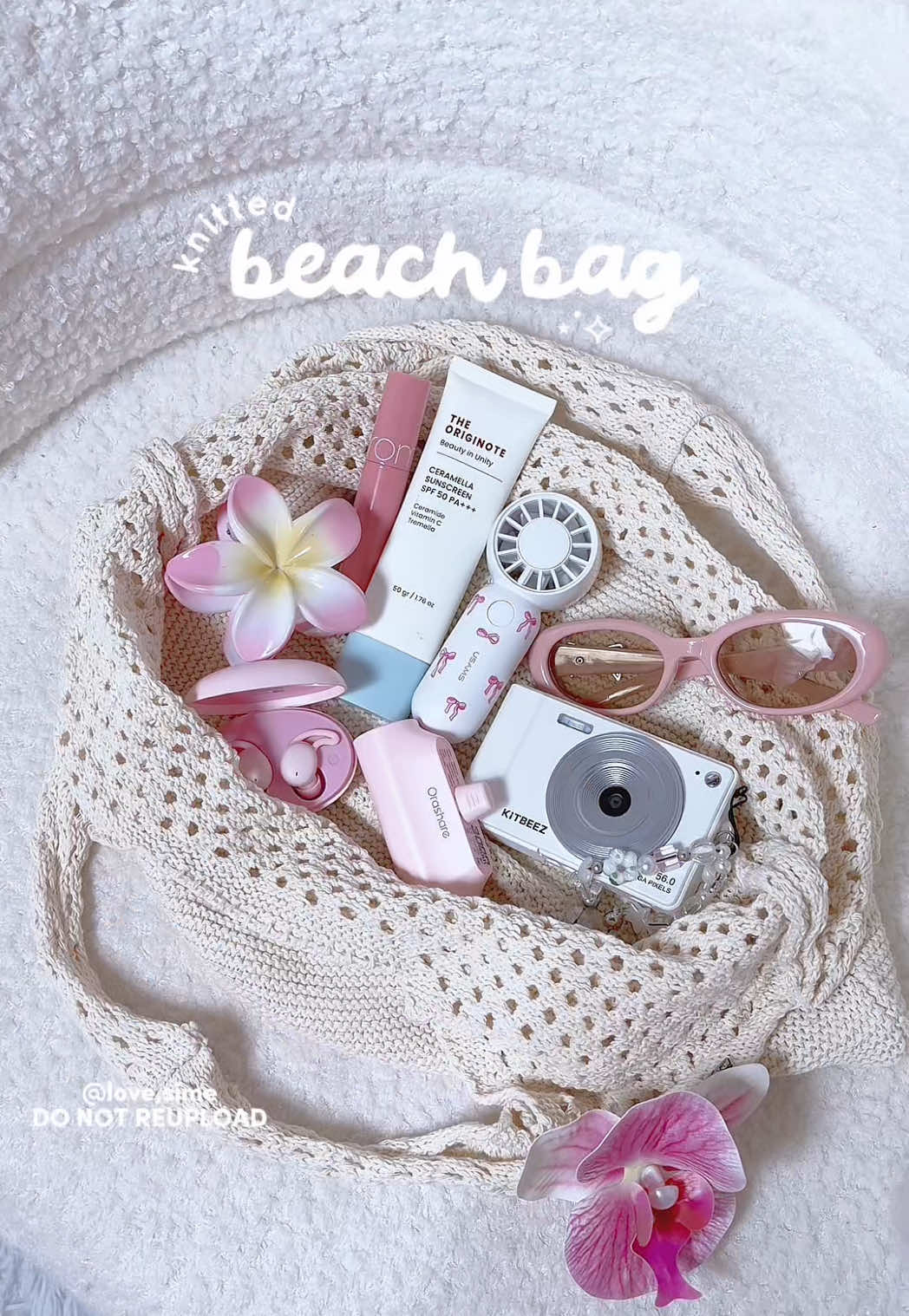 my beach bag essentials 🐚🌊 #knittedbag #beachbag #picnicbag #beachessentials #beachessential 