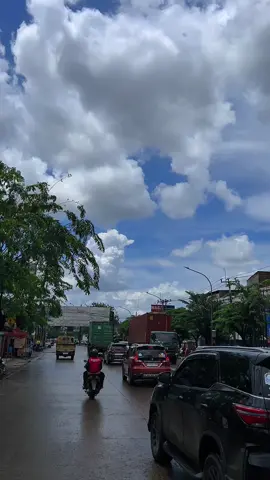 Yang dulu suka nunggu jemputan disini pasti udah pada pulang kampung . View Pondok Ungu Bekasi. Videonya boleh di ambil, buat bahan content, story atau nostalgia, edit sendiri ya, engga follow gpp, di izinin. #bekasi #foryou #mediawb #fyp #vibes 