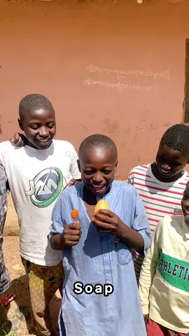 The switching game 🤣😁#games #viralpost #funnytiktok #entertainment #videoviral 