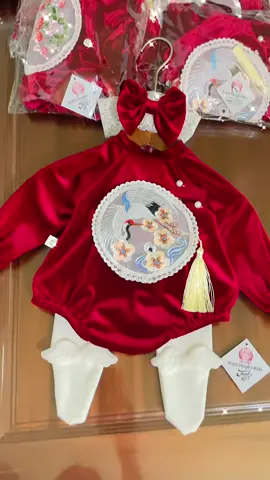 Tết sắp cận kề#mebimsuachamcon #quanaotreem #hottrendtiktok #mebimsua #mebimsuachamcon❤️ 