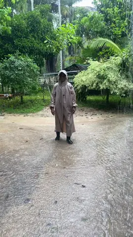 #เสื้อกันฝน 