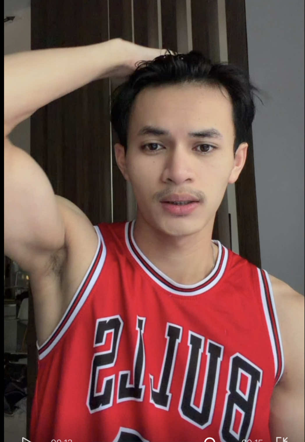 tak imbangi🫡😜 @Cyeecare.Indo @CyeecareSolution @CyeecareOfficial  #cyeecare #skincare #hyratingcleanser #glowingskin #bigpores 